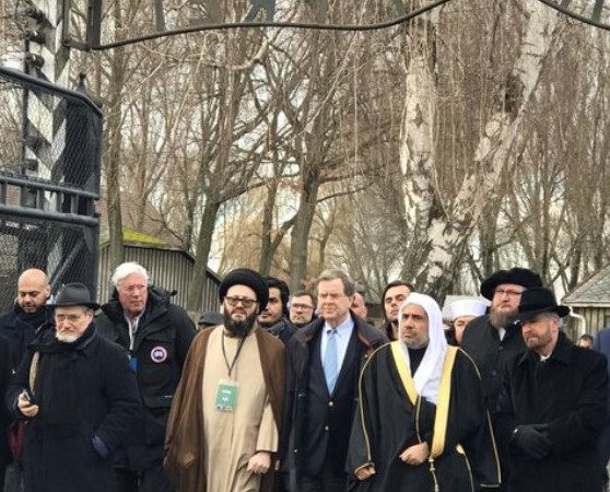 Líder religioso saudí y líderes musulmanes de 24 países visitan Auschwitz