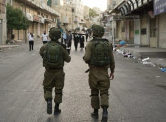 Israelí apuñalado junto a Me’aras Hamajpeila en Hebron