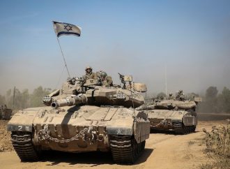 <strong>Atentado palestino.</strong> Hombre armado palestino hiere a tres soldados israelíes