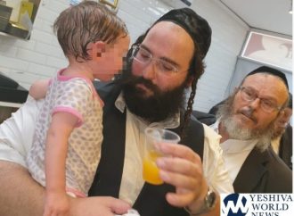 <strong>Bnei Brak.</strong> Niña de 11 meses de edad rescatada de un vehículo estacionado