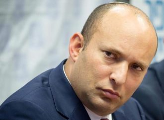 <strong>Terrorismo palestino.</strong> DM Bennett firma órdenes de incautar salarios pagados a familias de terroristas
