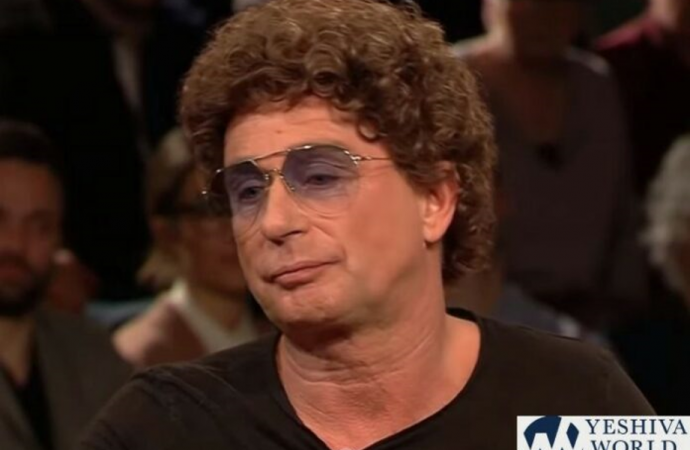 El comediante alemán que se disculpa entre lágrimas por los crímenes nazis de su padre es atacado por neonazis