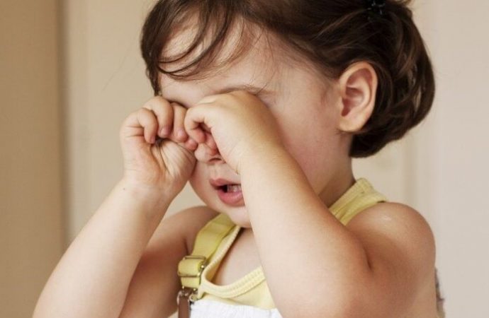 La conjuntivitis puede ser un síntoma de COVID-19 en niños