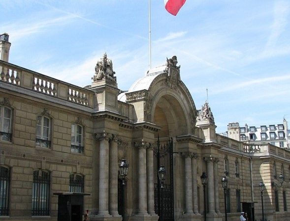 Francia: Nueve detenidos después de que un maestro fuera decapitado por una caricatura del profeta Mahoma