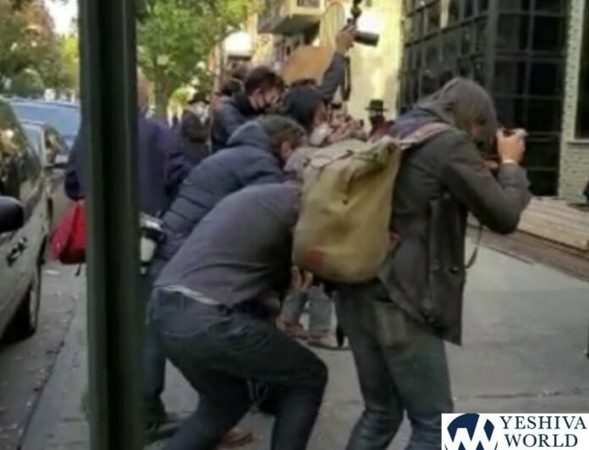 Una locura absoluta mientras los medios inundan Boro Park y Williamsburg como lobos hambrientos
