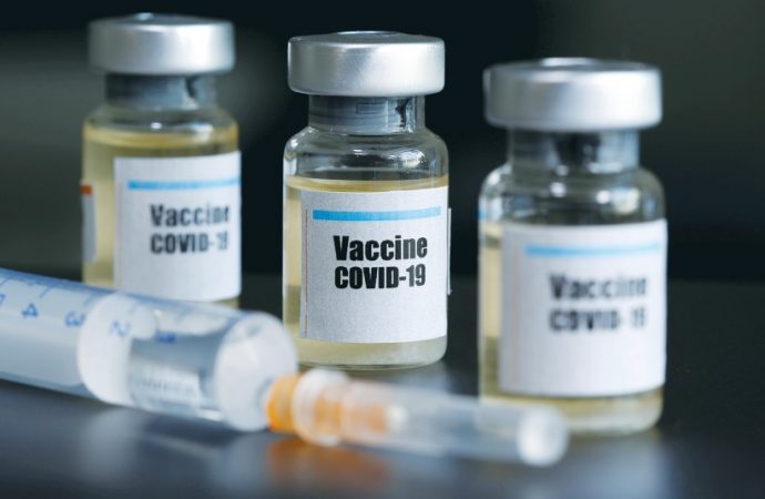 ¿Podrían las vacunas de COVID-19 ser peligrosas a largo plazo?