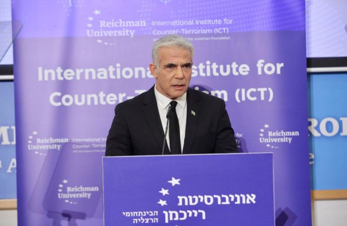 Lapid propone una solución económica al terrorismo en Gaza