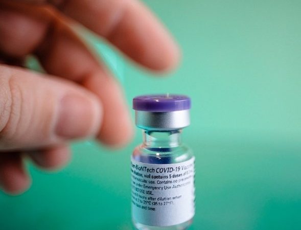 El panel asesor de la FDA aprueba la vacuna Pfizer BioNTech COVID-19 para niños de 5 a 11 años