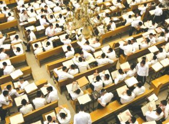 <strong>250 estudiantes.</strong> Los residentes de Tel Aviv protestan por los planes de una nueva Ieshivá en el centro de la ciudad
