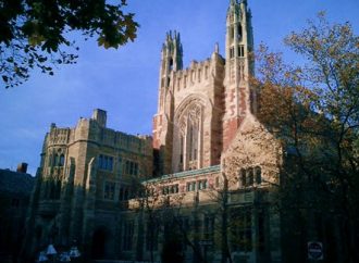 <strong>Claustros universitarios.</strong> Yale respeta los valores musulmanes, pero no los judíos