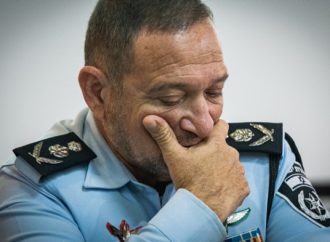 <strong>Arabes y judíos.</strong> La controvertida excavación del comisionado Shabtai sobre los árabes es consistente con la visión de la Torá