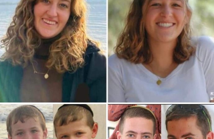 En memoria de Rina y Maya