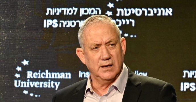 Gantz exige un plan del día siguiente para Gaza antes del 8 de junio y amenaza con abandonar el gabinete