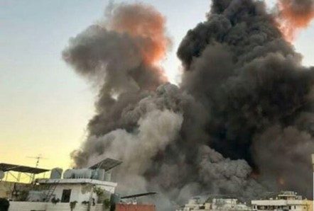 Las FDI confirman un ataque en Yemen el domingo, mientras que los videos muestran explosiones masivas