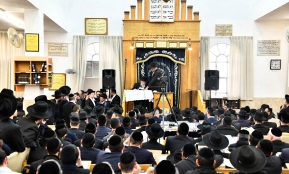 Yeshivat Mir: El Rosh Yeshivá gritó: “Quieren quemar la Torá HaKedoshá”