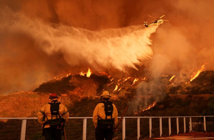 Los activistas antiisraelíes culpan a los judíos de los incendios forestales de Los Ángeles