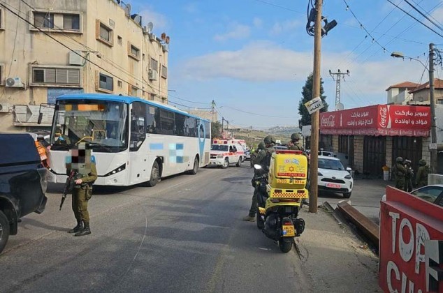 3 muertos y 8 heridos en tiroteo en Shomron: búsqueda y captura en marcha