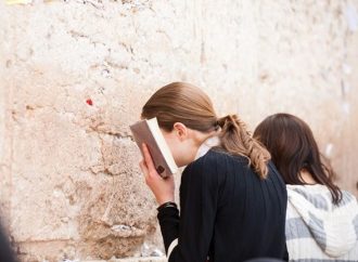 La porción diaria: ¿Quiénes trajeron y traerán la redención?