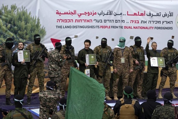 Omer, Tal, Eliya, Omer, Avera y Hisham regresan a Israel