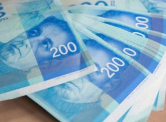 Suben los precios: El indicador de inflación de Israel aumenta un 0,7% a medida que se encarecen el transporte y las verduras