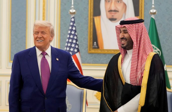 Los estados árabes y musulmanes respaldan el plan de paz de Trump para Gaza y manifiestan su disposición a trabajar con EE. UU.