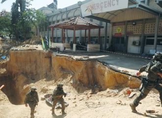 <strong>Manipulación mediática.</strong> Las FDI revelan imágenes de la Brigada Rafah de Hamás cenando opíparamente en los túneles