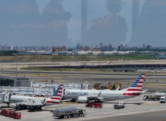 American Airlines reanudará vuelos a Israel tras el alto el fuego en Gaza