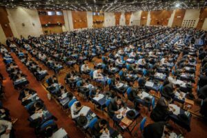 Guedolei Israel asombrados por el conocimiento de los examinados de Dirshu sobre la mayor parte del Shas y el Shulján Aruj
