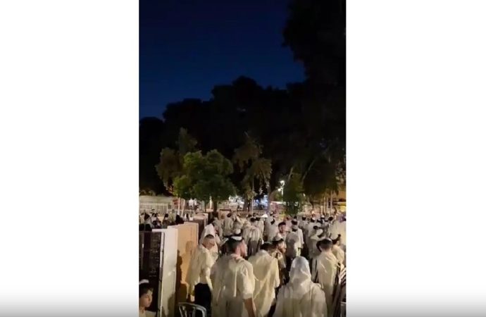 Kidush Hashem: Dos años después de los enfrentamientos de Yom Kipur: “Hashem Hu Elokim” en Gan Meir en Tel Aviv