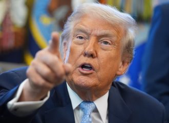 Trump aprueba la venta de aviones F-35 a Arabia Saudita, lo que genera preocupación por la ventaja militar de Israel