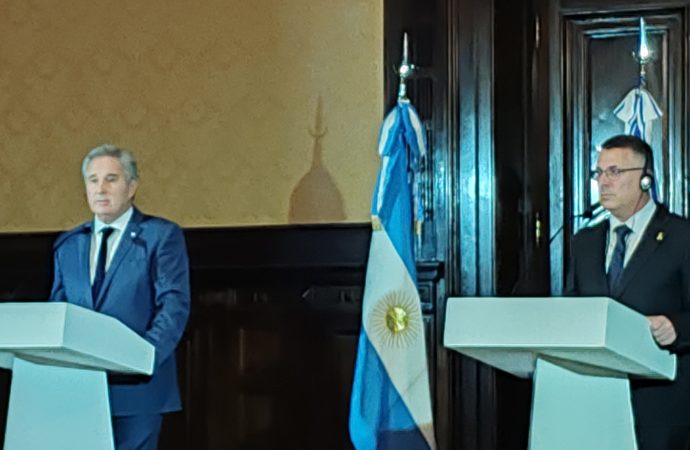 El canciller Sa’ar inició su visita oficial a la Argentina