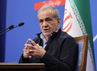 El presidente iraní afirma una “guerra total” con EE. UU., Israel y Europa mientras Teherán presiona para reconstruir su programa nuclear