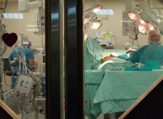 Cientos de personas hospitalizadas en Israel con gripe y bebés en estado crítico