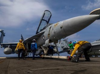 Las fuerzas terroristas iraníes amenazan con una “guerra total” mientras el portaaviones estadounidense avanza hacia Irán