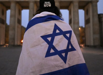 Encuesta: El creciente antisemitismo impulsa a más judíos estadounidenses a considerar a Israel como su refugio más seguro