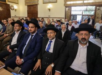 La comunidad judía de Irán mantiene un perfil bajo en medio de las protestas nacionales