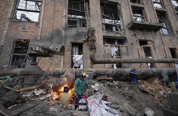 Israel envía un paquete de ayuda de 1,27 millones de dólares a las comunidades judías ucranianas en medio de los apagones provocados por la guerra