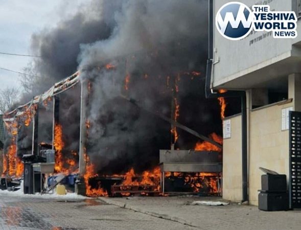 Un incendio masivo destruye la principal tienda de Hajnasat Orjim en Lizhensk antes del Yahrtzeit del Rebe Elimélej