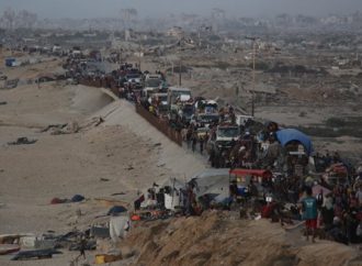 Informe: Un grupo israelí organizó discretamente vuelos chárter para evacuar a palestinos de Gaza
