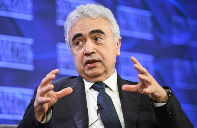 El director de la Agencia Internacional de Energía afirma que la economía mundial se enfrenta a una “amenaza muy, muy grave” por la guerra de Irán