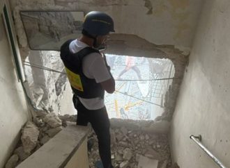 Bnei Brak: Un ataque con bomba de racimo iraní hiere gravemente a una niña de 11 años en la víspera de Pésaj