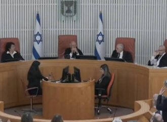 “Desmantelaremos el mundo de la Torá”: una declaración impactante captada por el micrófono durante una audiencia ante la Corte Suprema