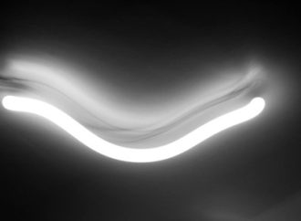 Technion: ¿Oscuridad más rápida que la luz? Un hallazgo en Israel abre una nueva era en la microscopía