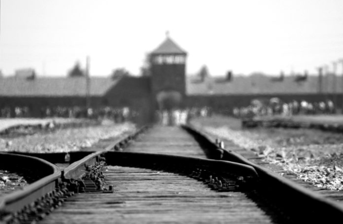 AMIA: Comienza la tercera edición de “Voces de la memoria: Reflexiones sobre el Holocausto”