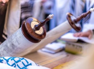 Desvelando lo Divino: 8 Pruebas Inquebrantables de la Verdad de la Torá