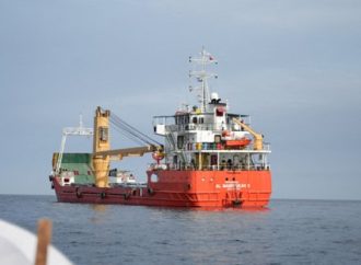 Israel estima que el bloqueo estadounidense del estrecho de Ormuz reducirá las exportaciones de petróleo iraní en un 80%