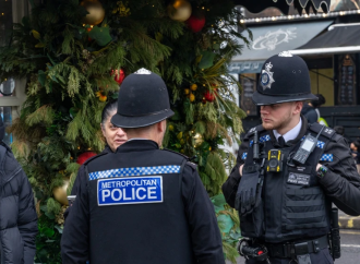 Otro ataque en el Reino Unido: La policía investiga el atentado incendiario contra una tienda judía mientras crecen los temores de antisemitismo