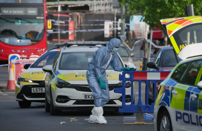 Terror en Londres: Un grupo vinculado a Irán se atribuye la responsabilidad del apuñalamiento de dos hombres judíos