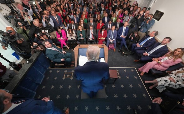 Trump ensalza el rescate “histórico” de un F-15E y advierte a Irán: “Todo el país puede ser aniquilado en una sola noche”