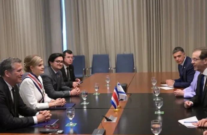 El nuevo presidente de Costa Rica impulsa la restauración de la embajada en Jerusalem
